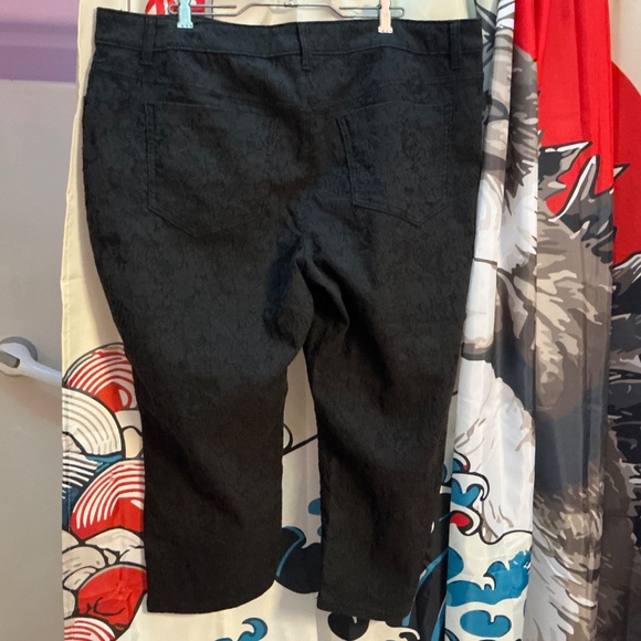 Simply Vera capri by Vera Wang - Picture 2 of 7